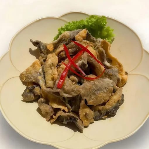 Deep Fried Salted Egg Fish Skin 咸蛋鱼皮