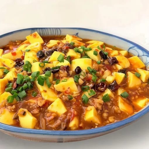 Crispy Tofu With Chilli Sauce 麻婆豆腐 (Mapo Tofu)