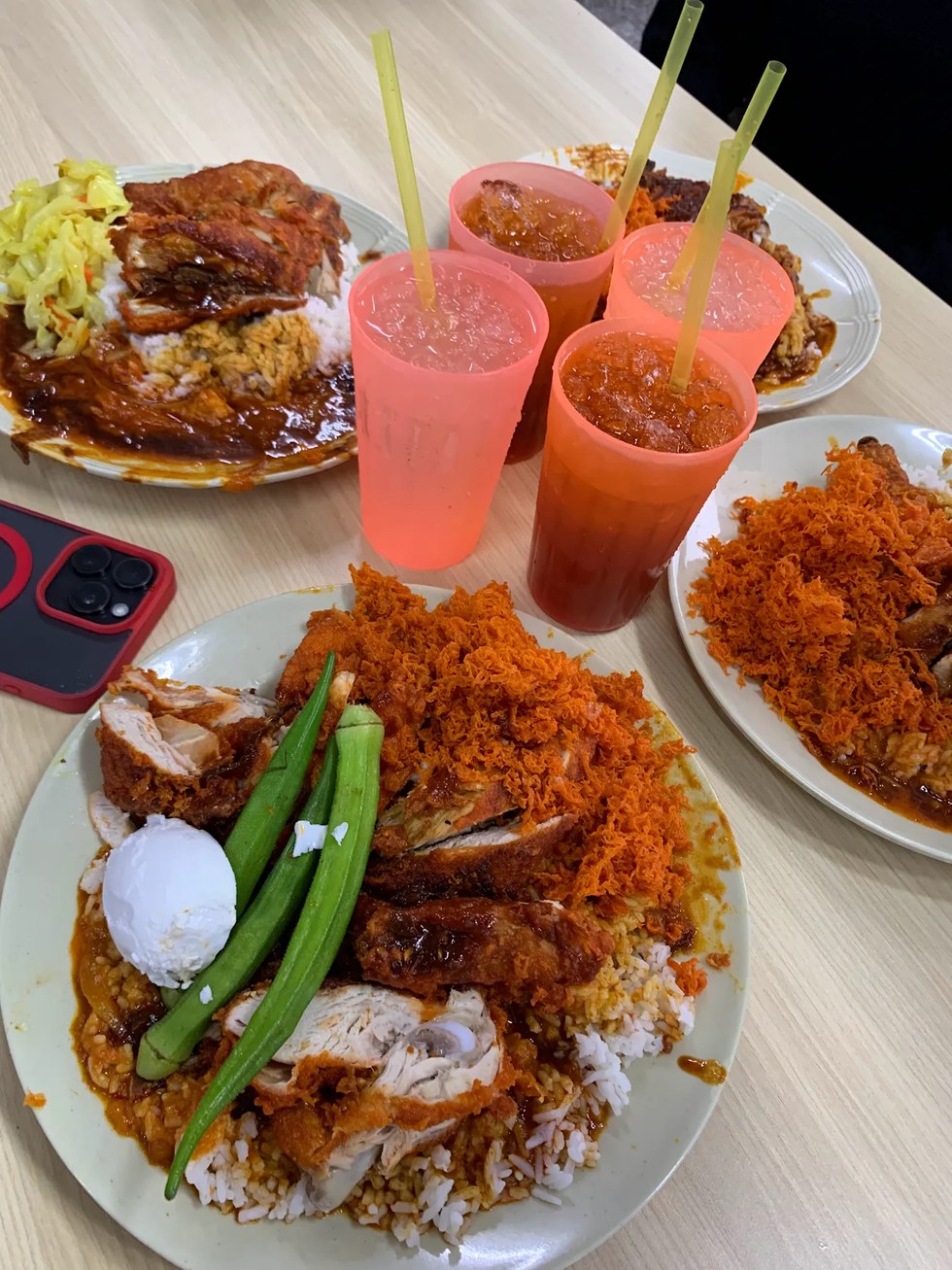 Our Food Makanan Kami 我们的美食